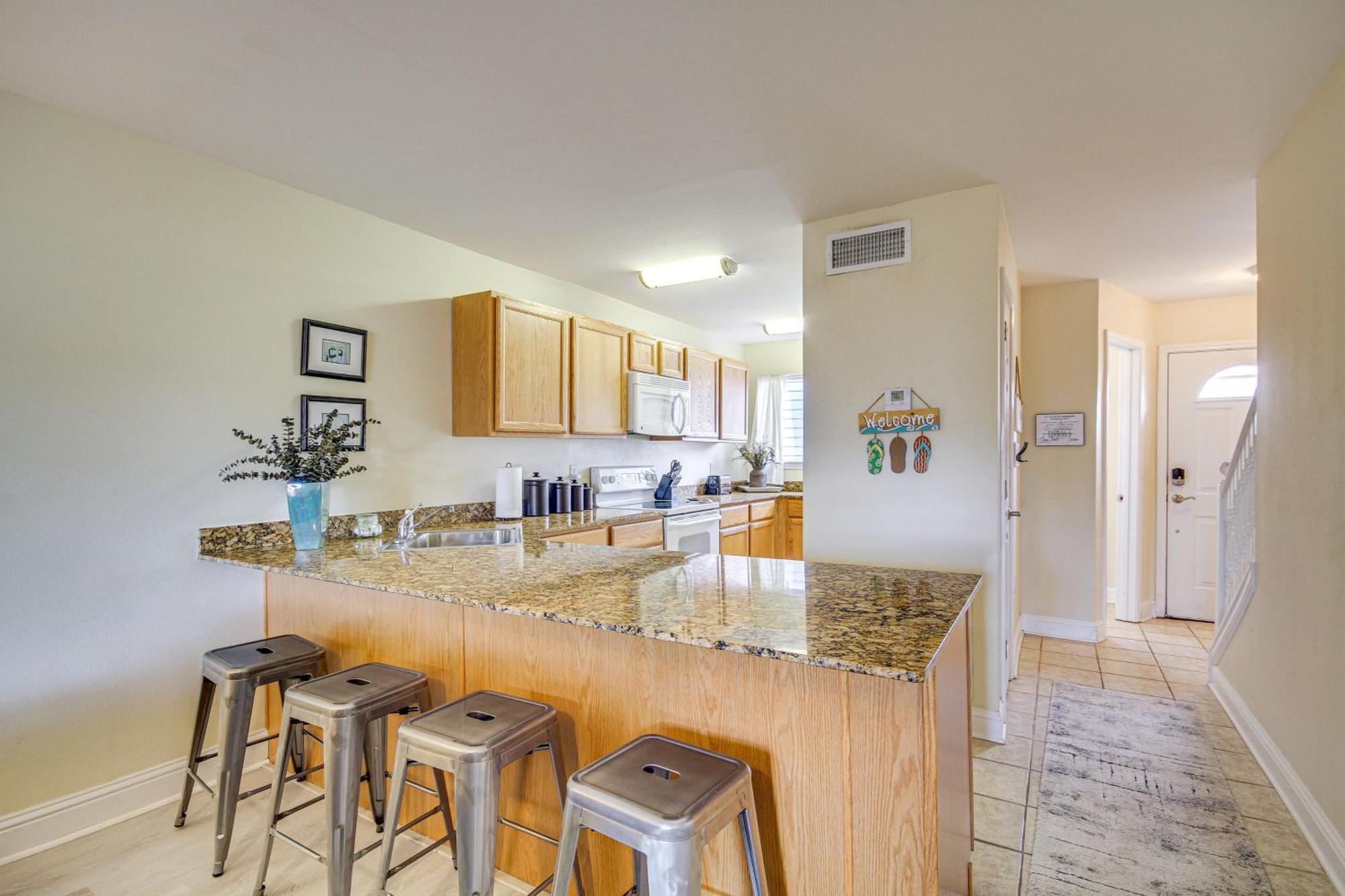 Airy Biloxi Condo With Patio Walk To Beach! Экстерьер фото